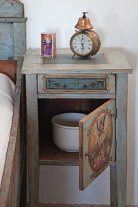 Table de nuit - Table of the night - Nightstand